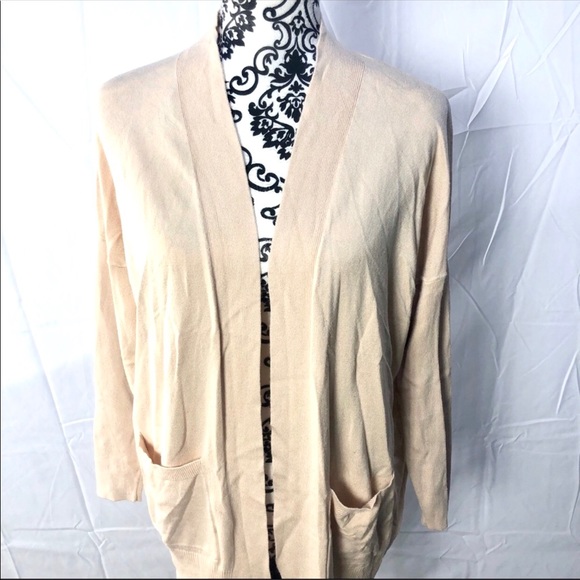 Forever 21 Sweaters - 🌵*5 for $20* Forever 21 cardigan
